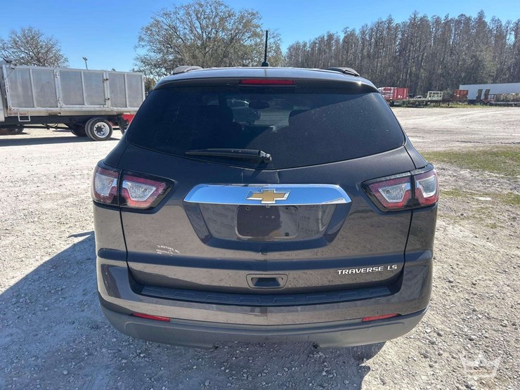 2013-chevrolet-traverse-image-22