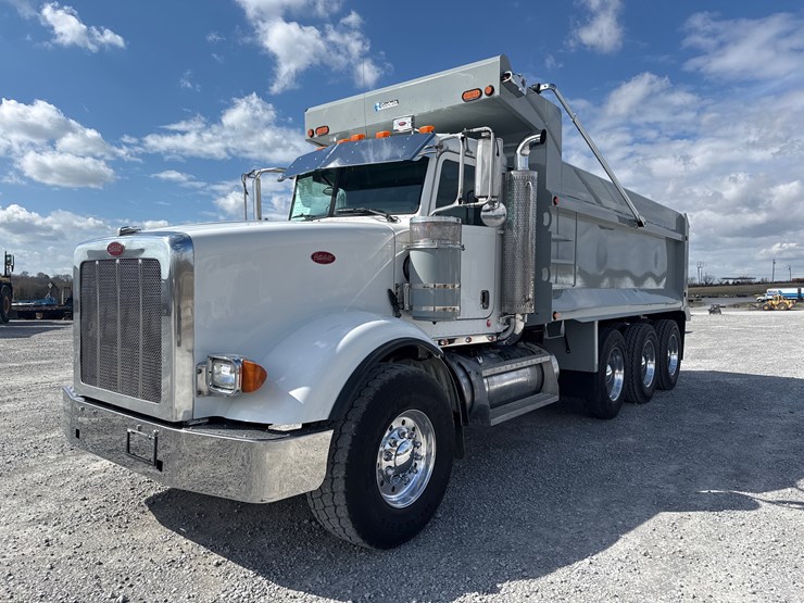 2008-peterbilt-367-image-1