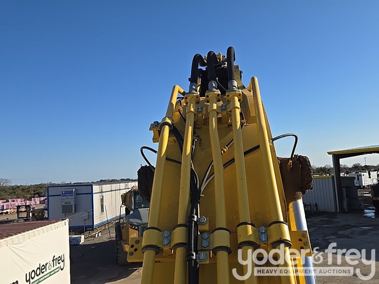 2022-komatsu-pc360-lc-11-image-40