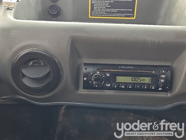 2013-deere-410et-image-72