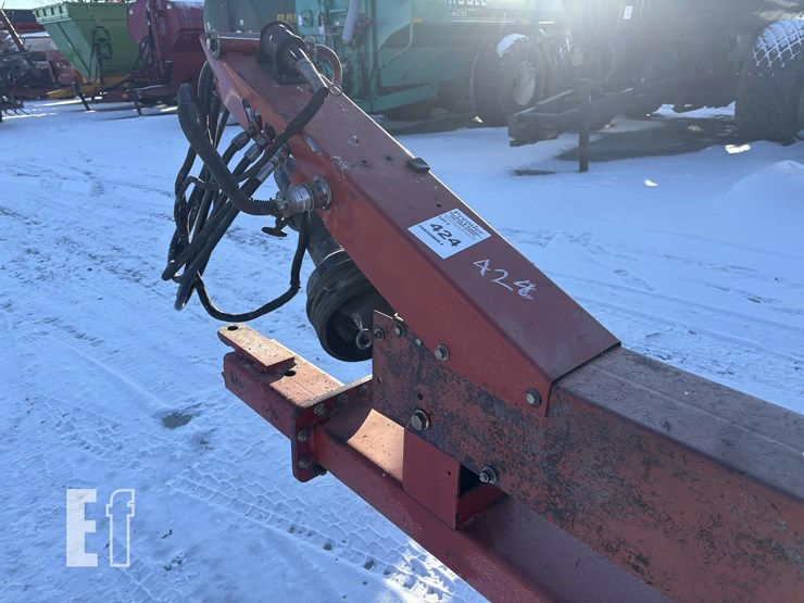 new-holland-fp240-image-13