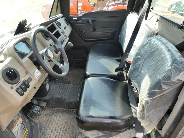 john-deere-gator-image-9