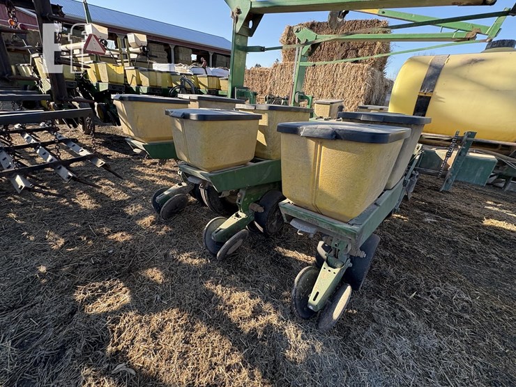 john-deere-7000-image-18