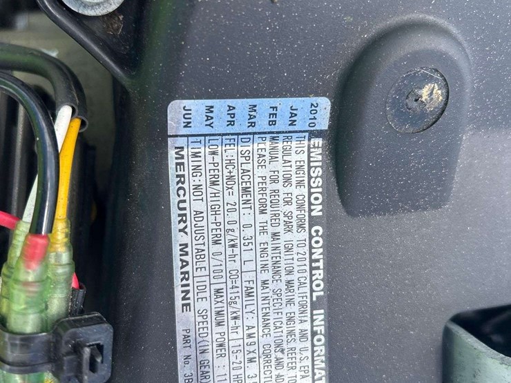 mercury-15-stroke-boat-motor-image-9