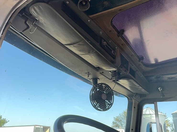 1990-kenworth-t600-image-158