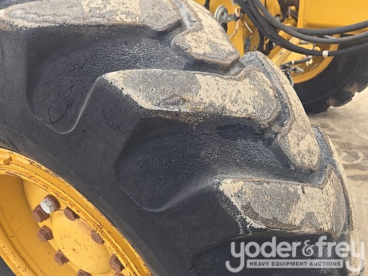 2009-caterpillar-140m-vhp-plus-image-10