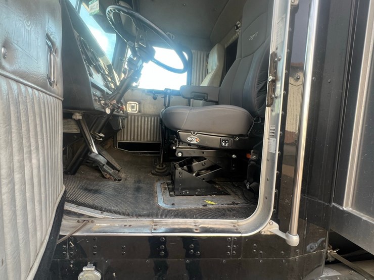 1992-kenworth-t800-image-36