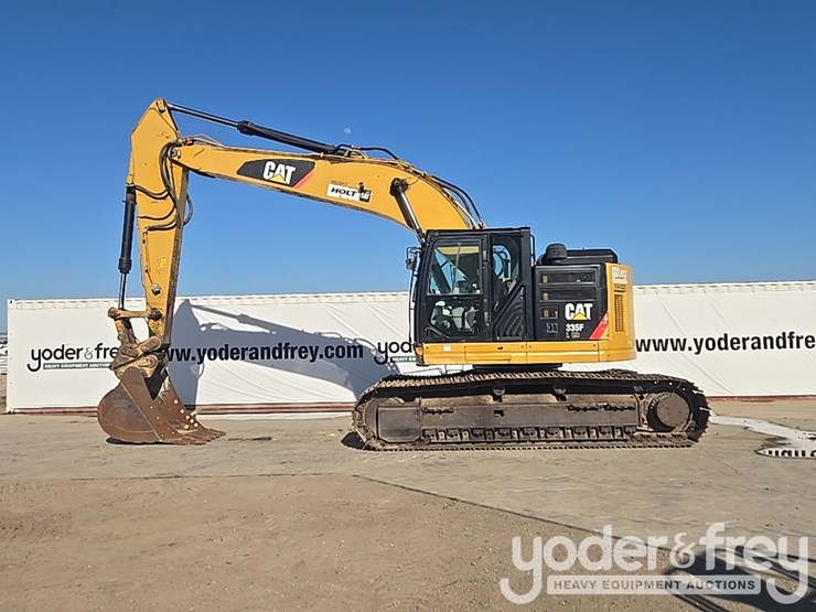 2016-caterpillar-335fl-image-2