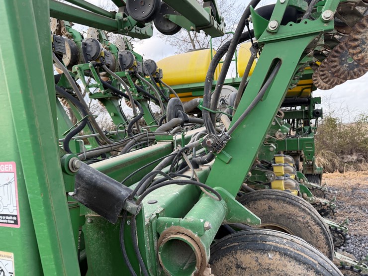john-deere-1790-image-72