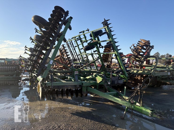 john-deere-724-image-1