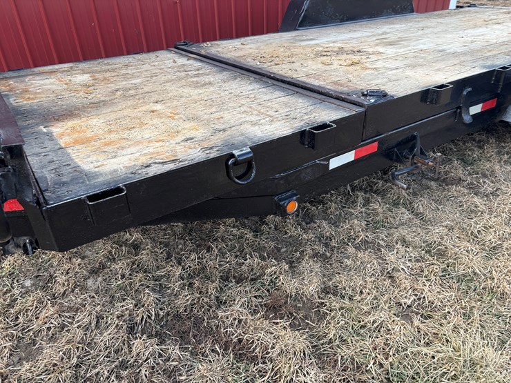 #2276-•-2013-b-&-b-20'-tandem-axle-tilt-bed-trailer-image-7