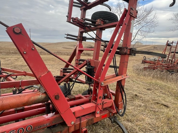 case-ih-5600-image-15