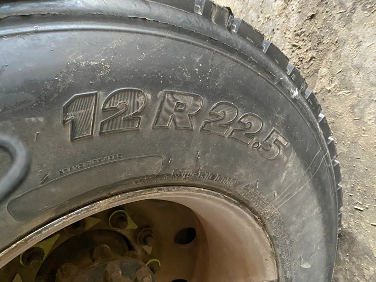 2019-western-star-4700sb-image-11