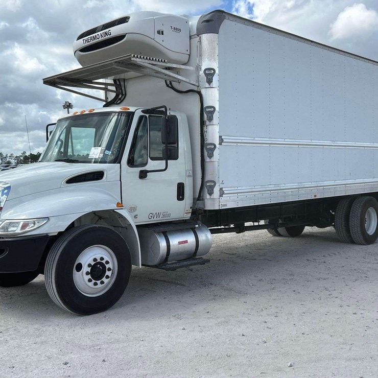 2019 INTERNATIONAL DURASTAR 4300