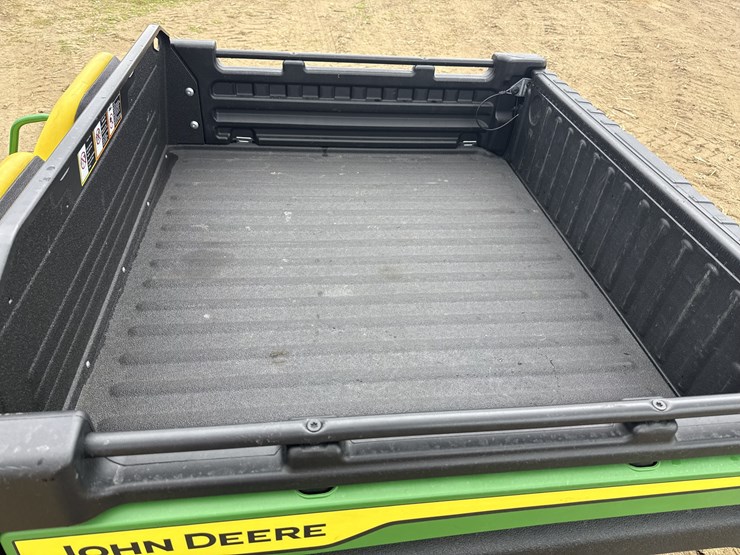 2024-john-deere-tx-image-8