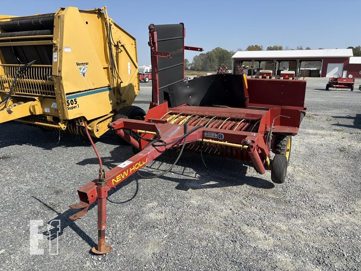 new-holland-166-image-1