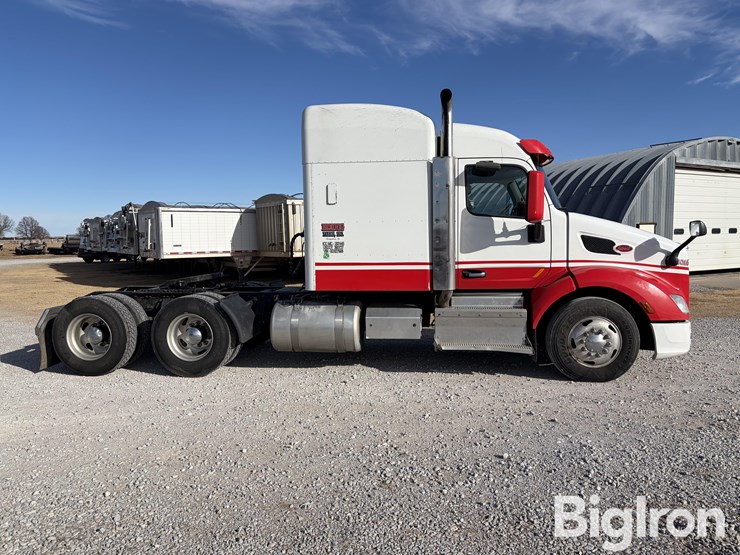 2016-peterbilt-579-image-4