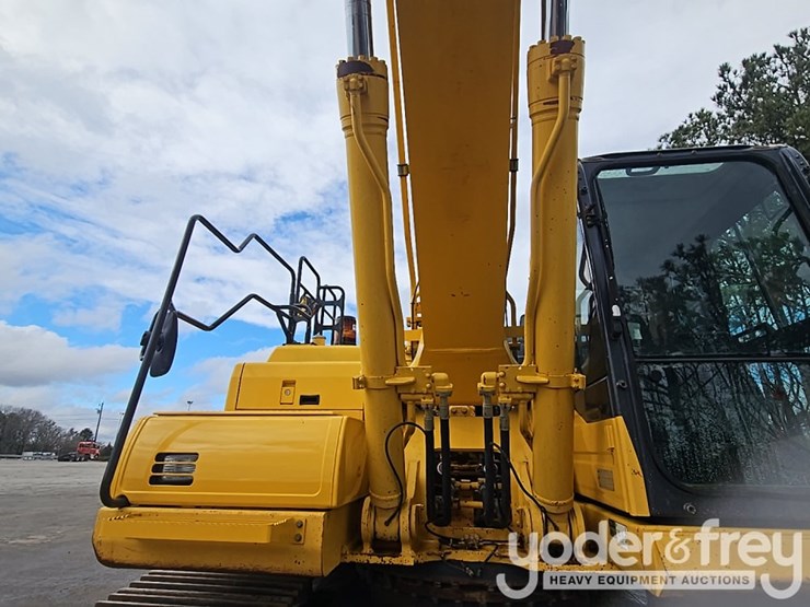 2019-komatsu-pc360-lc-11-image-29