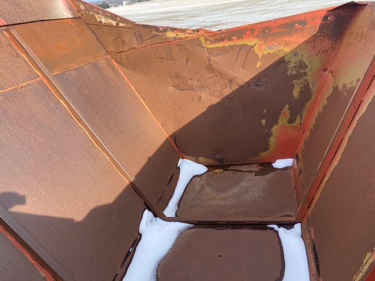 1992-byron-1512-image-19