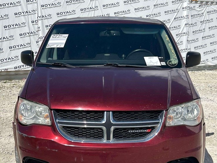 2017-dodge-grand-caravan-image-26