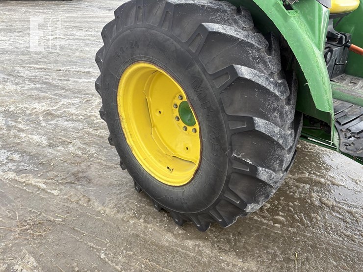 2017-john-deere-4044m-image-11