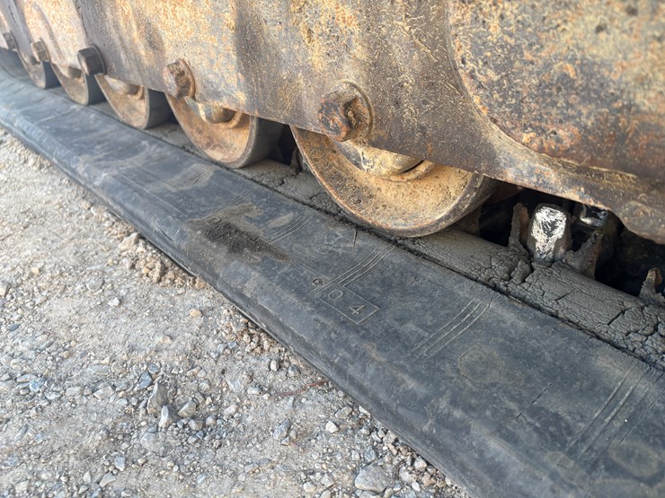 2007-bobcat-t300-image-58