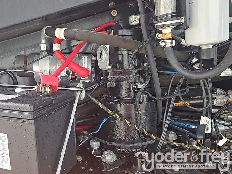 2015-jlg-600s-image-50