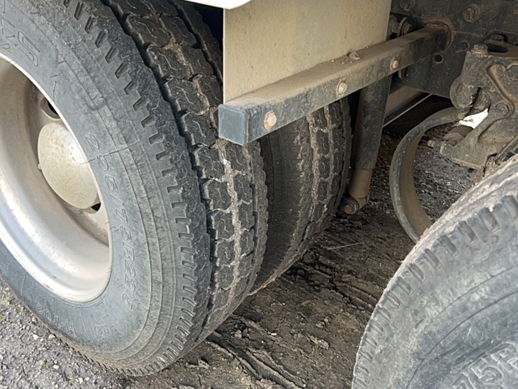 2007-kenworth-t800-image-34