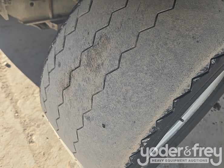 2018-club-car-carryall-300-image-10