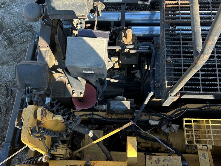 caterpillar-ap-650b-image-65