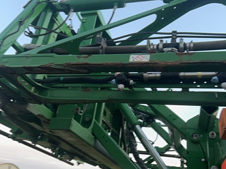 2014-john-deere-r4030-image-124