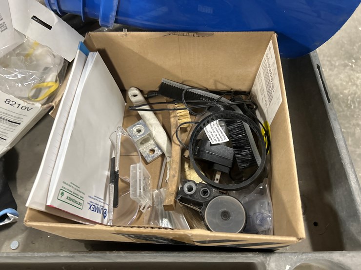 #5453-•-lights,-ppe,-cable,-rolling-cart-image-8