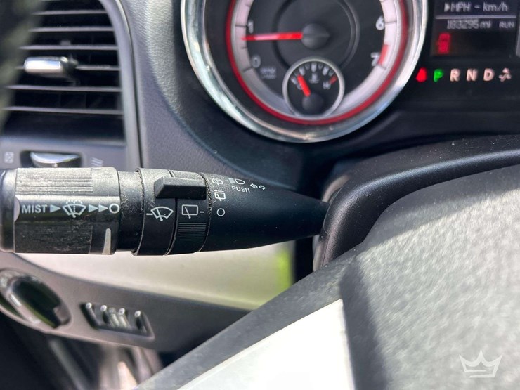 2019-dodge-grand-caravan-image-14