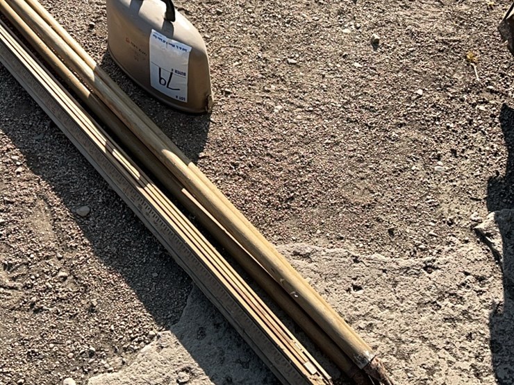 survey-tool,-complete-with-scope,-measuring-stick,-tripod-image-2