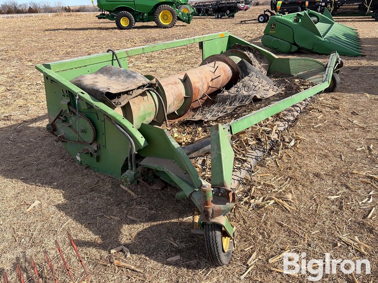 john-deere-212-image-3