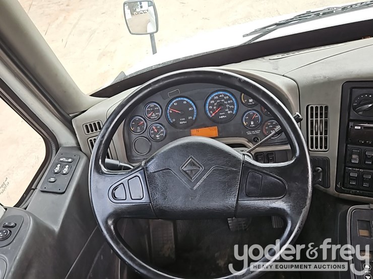 2017-international-8600-image-45