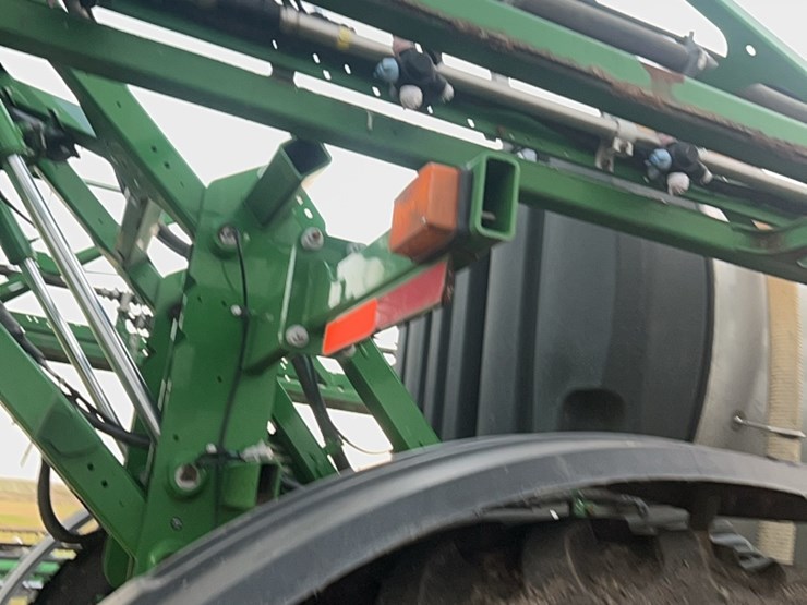 2014-john-deere-r4030-image-125