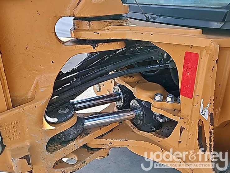 2022-case-590sn-image-26