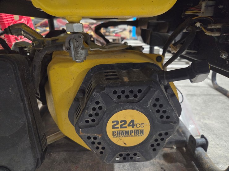 #5440-•-champion-3650-watt-gasoline-generator-image-5