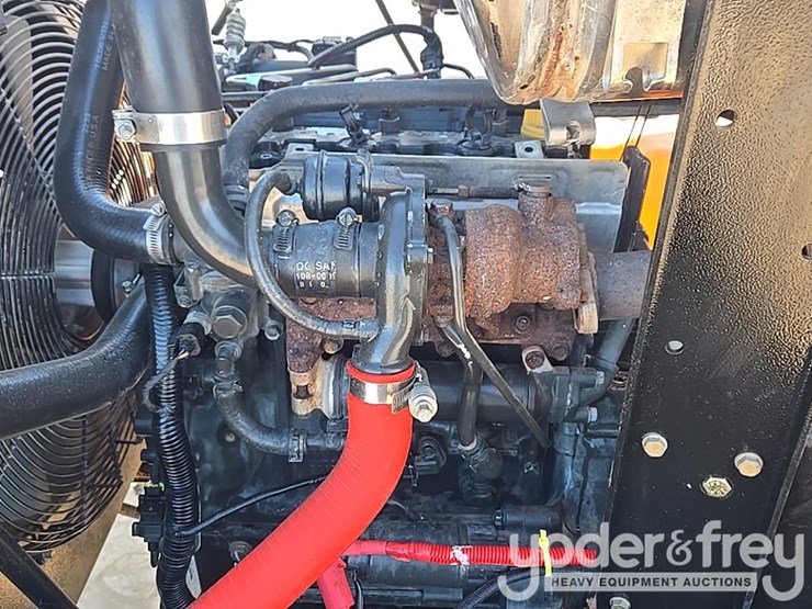 2019-doosan-c185wdz-image-28