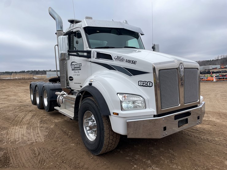 2019-kenworth-t880-image-4
