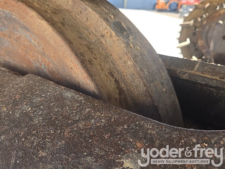 2013-komatsu-pc490-lc-10-image-19