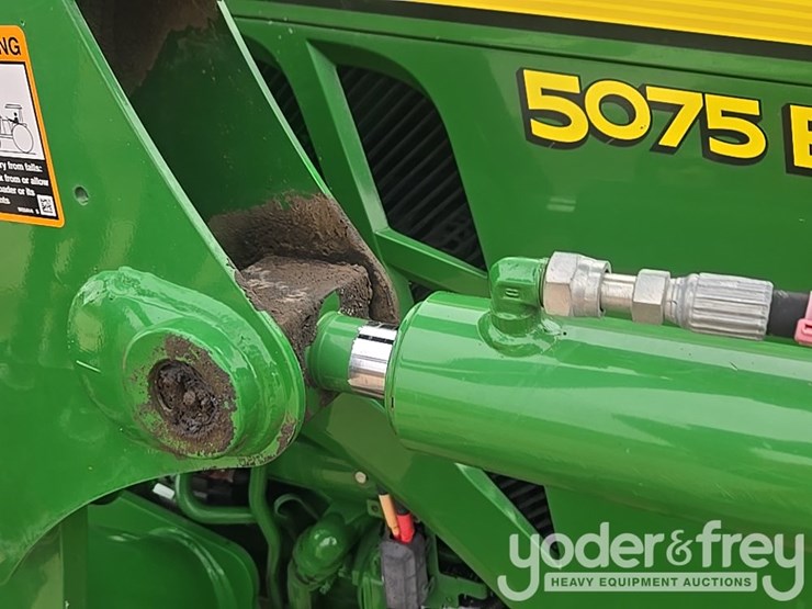 2020-john-deere-5075e-image-17