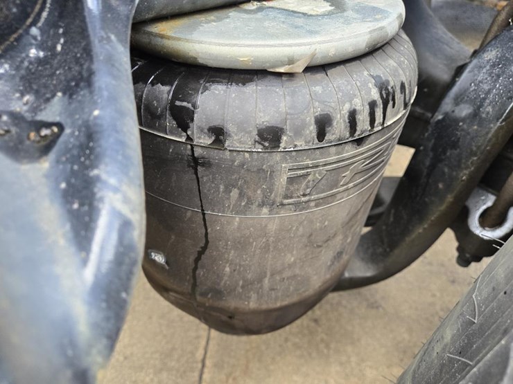 2018-kenworth-t680-image-33