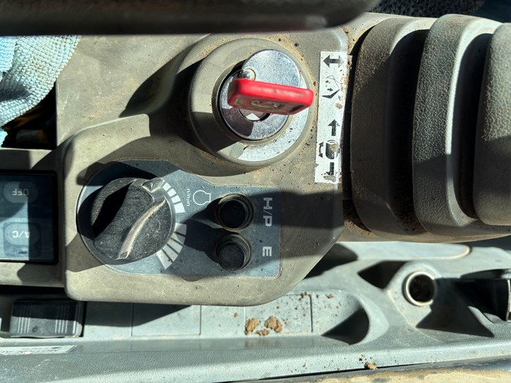 hitachi-ex200-lc-image-55