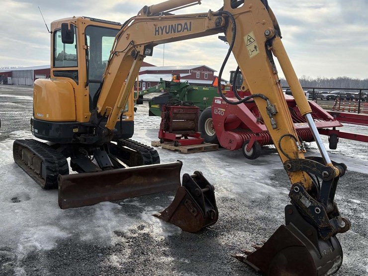 hyundai-robex-35z-9a-image-1