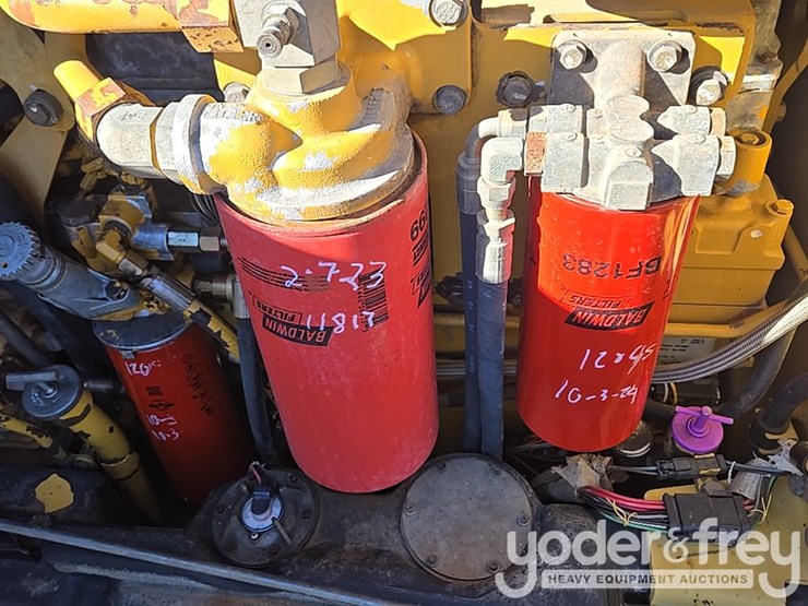 2005-caterpillar-140h-vhp-plus-image-77