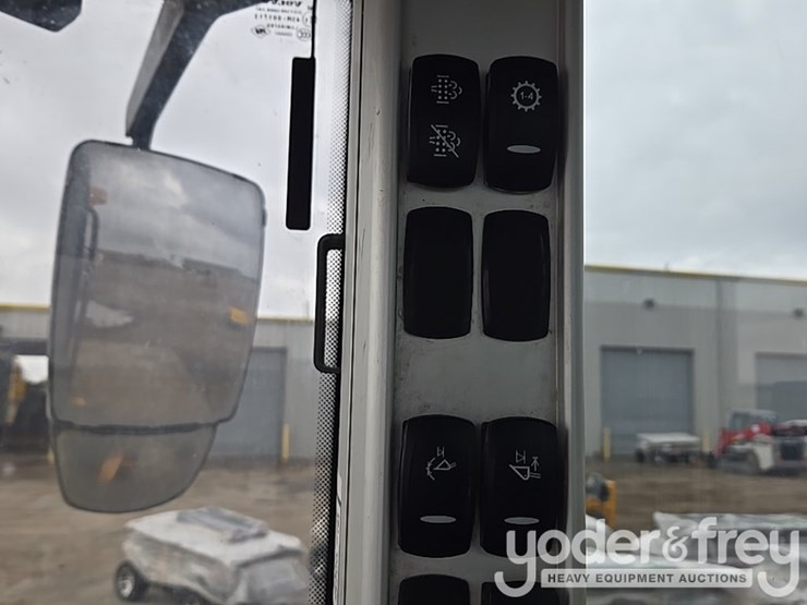 2021-volvo-l90h-image-64