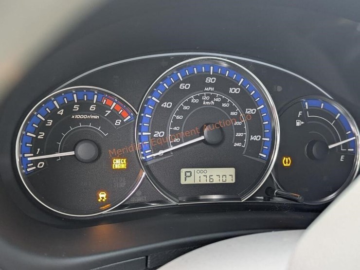 2013-subaru-forester-image-30