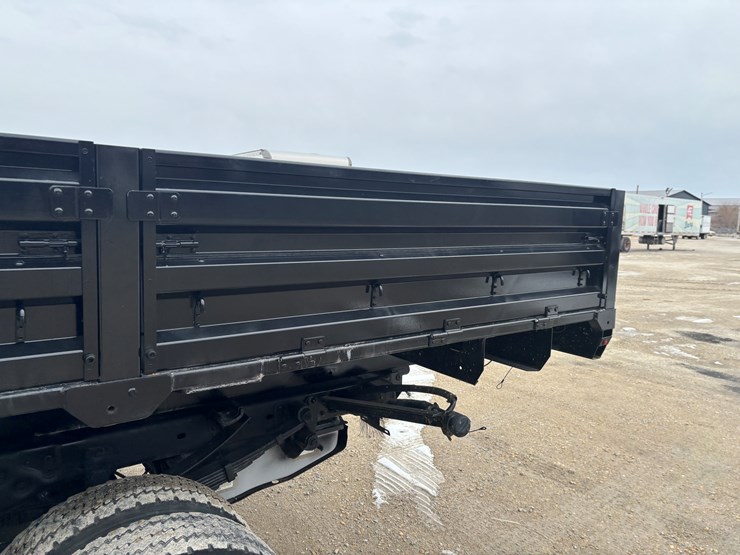 2010-ford-f450-image-15